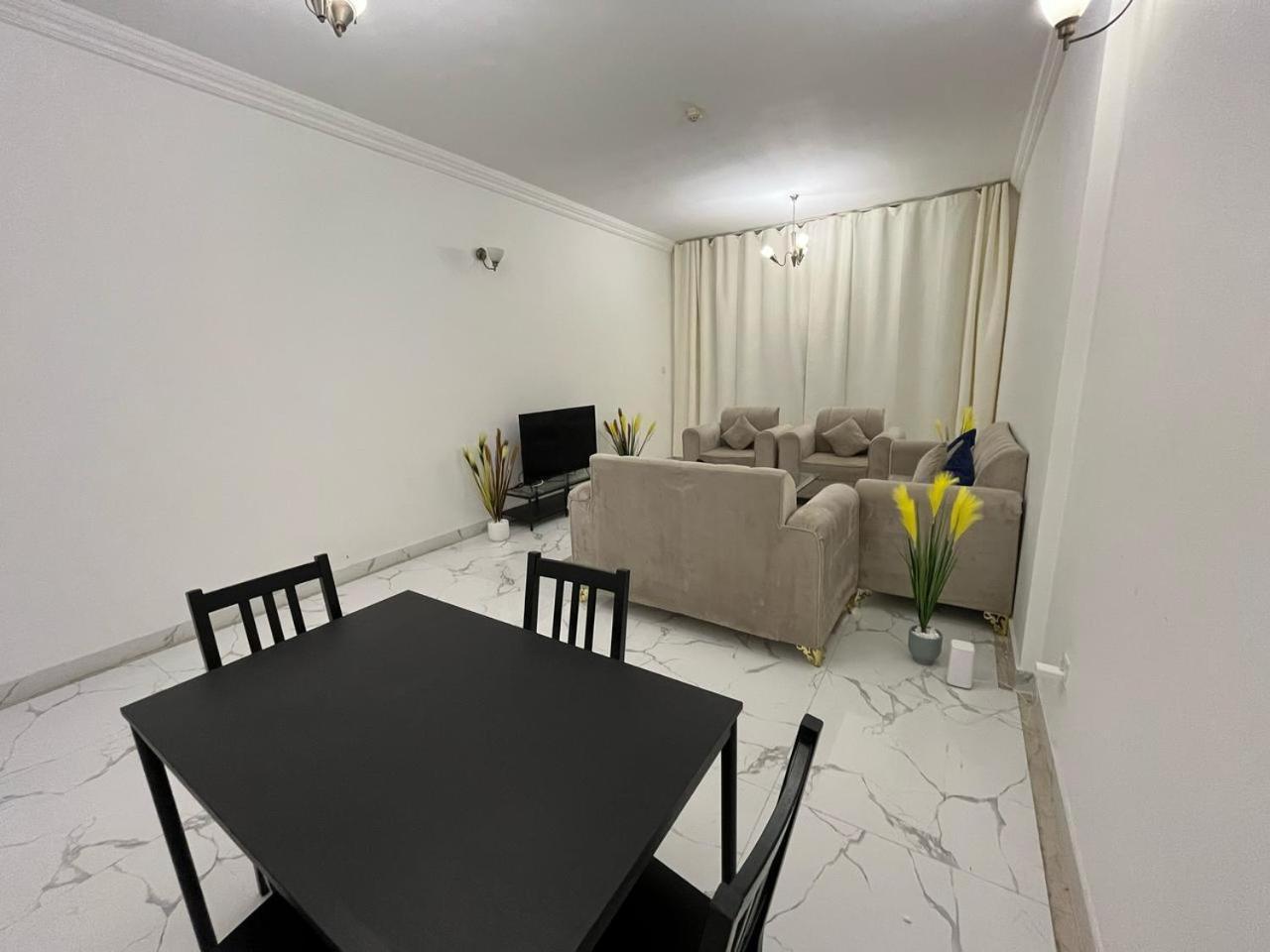 Oasis Tower Family Apartment 3004 Ajman Buitenkant foto